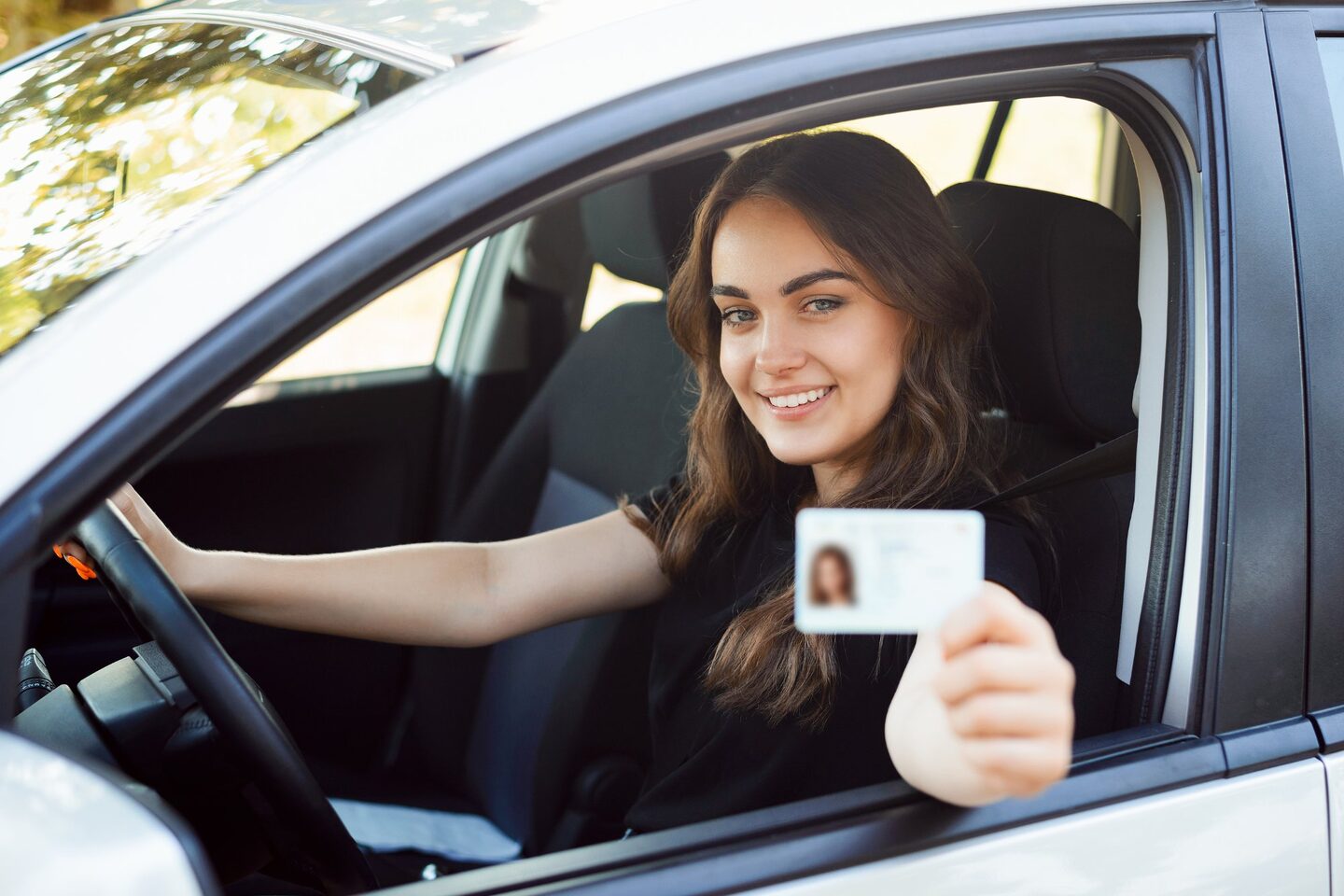 Out of state Illinois DUI hold - woman with reinstated drivers license